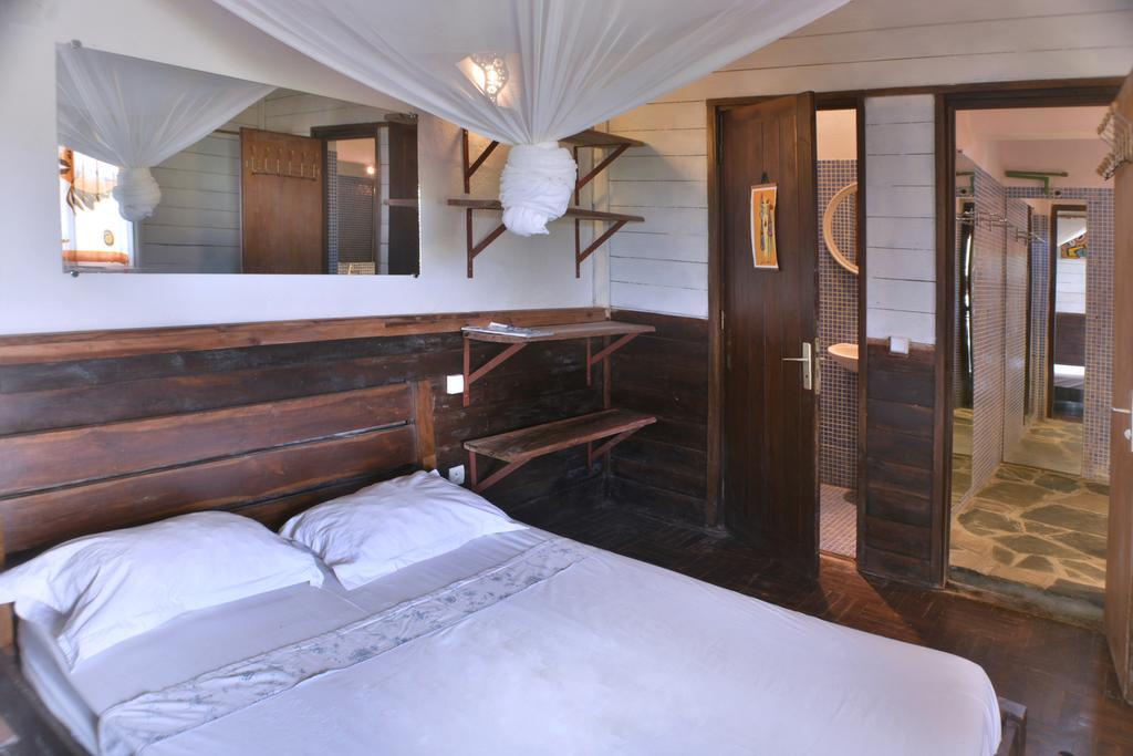 Ylang Hotel Ambondrona  Екстер'єр фото